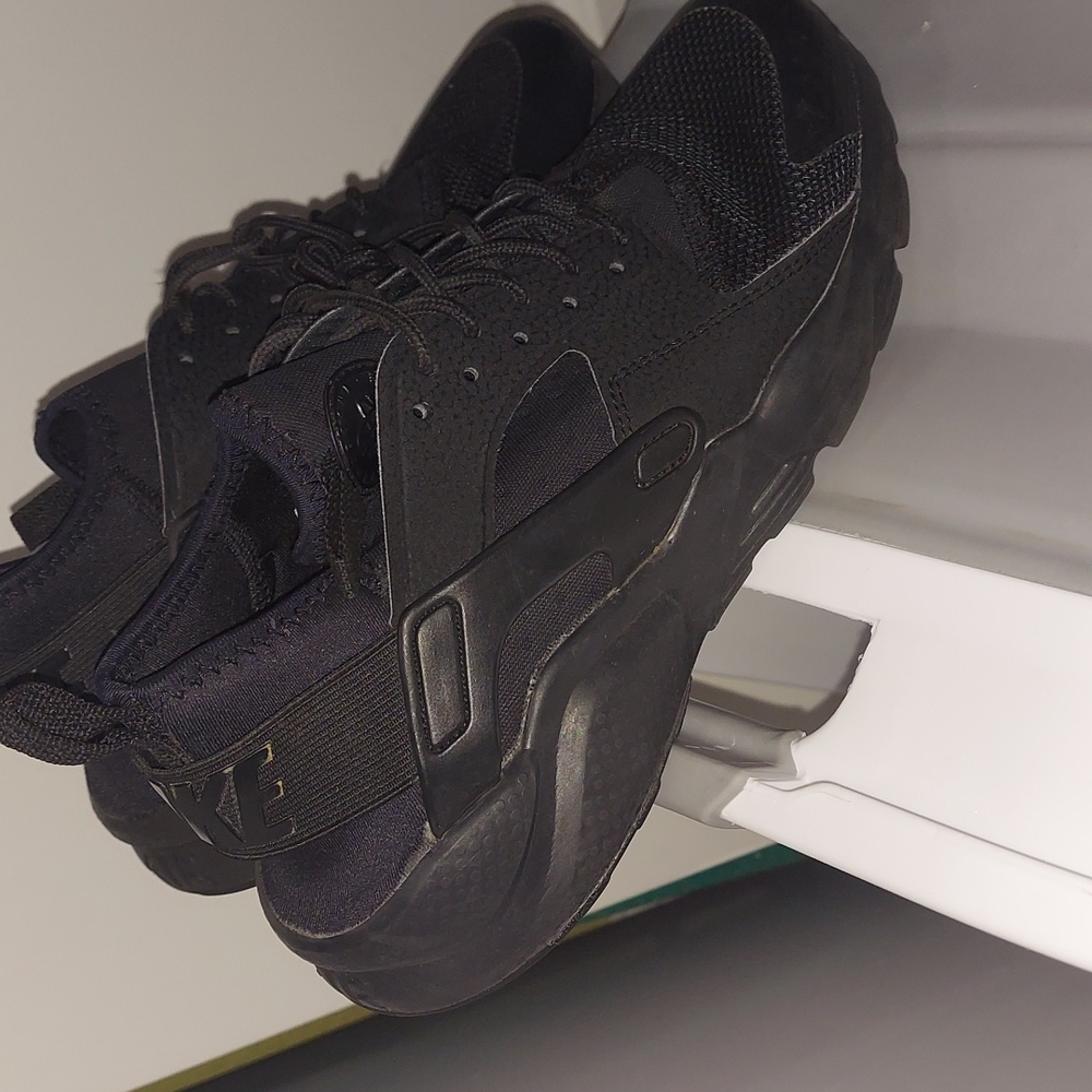 Nike Huaraches YTH 6.5/WMNS 8